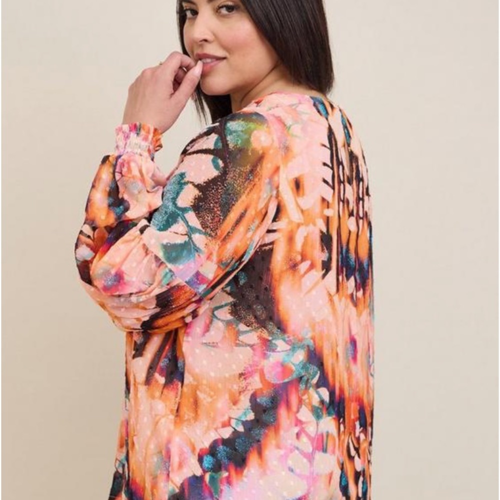 Torrid 2x chiffon blouse - Picture 2 of 10